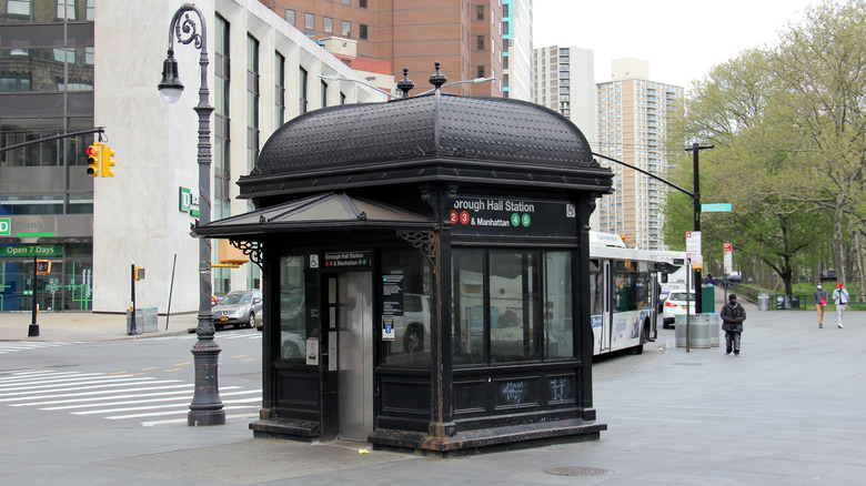 Elevator access for NYC subway