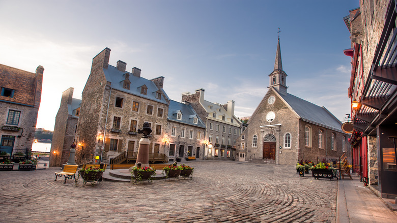 Petit Champlain district and church