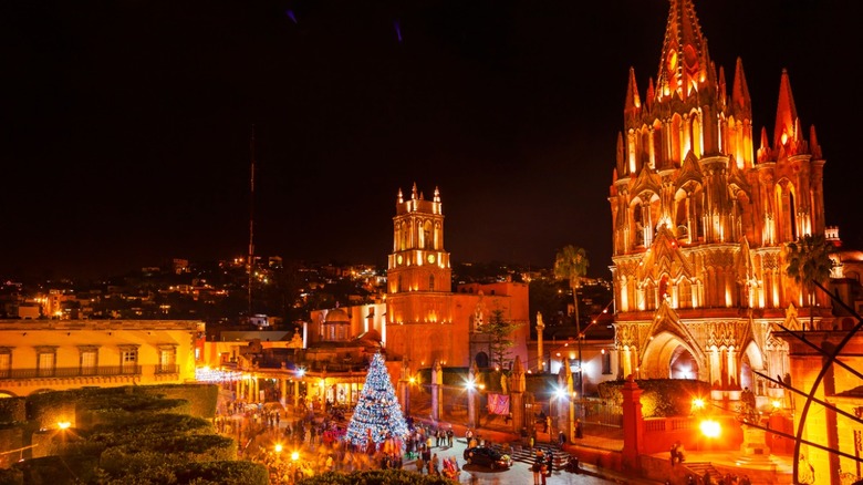 San Miguel de Allende at night