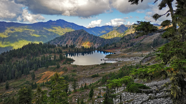 Seven Lakes Basin on the High Divide Loop