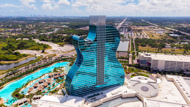 hard rock guitar shaped hotel