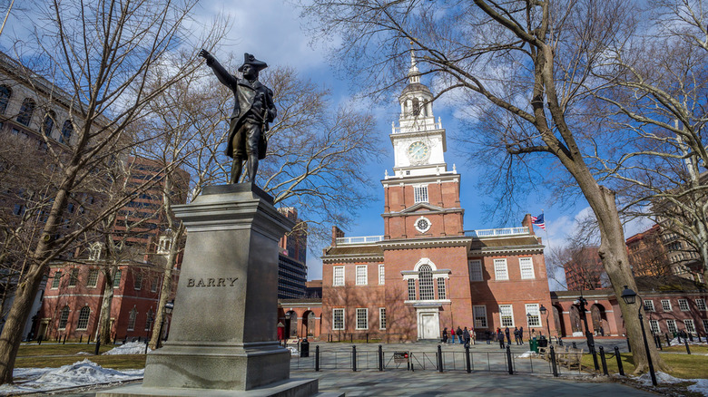 exterior of Independence Hall in Philadelphia