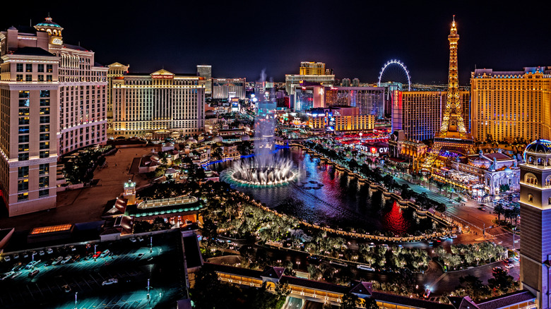 the Vegas strip at night