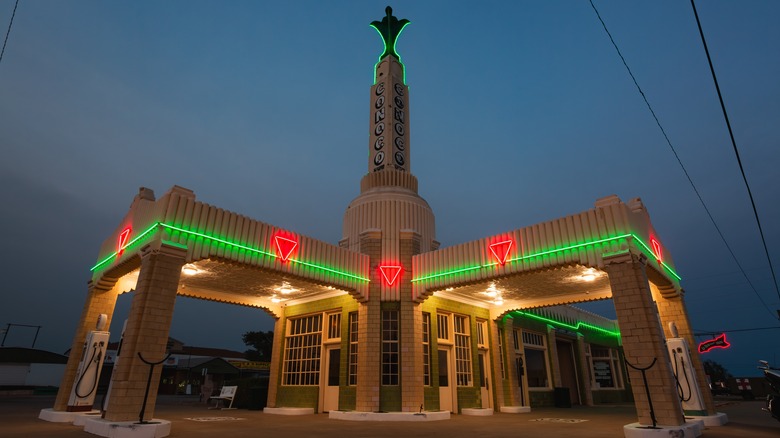 Tower Conoco Station in Shamrock