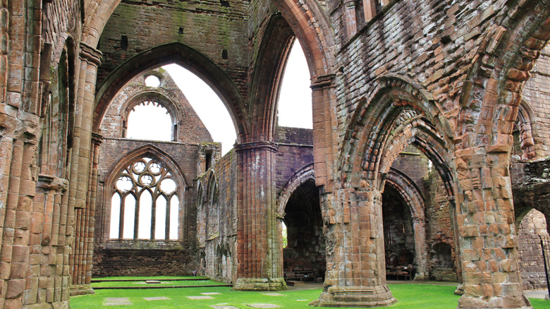 Exterior of Sweetheart Abbey