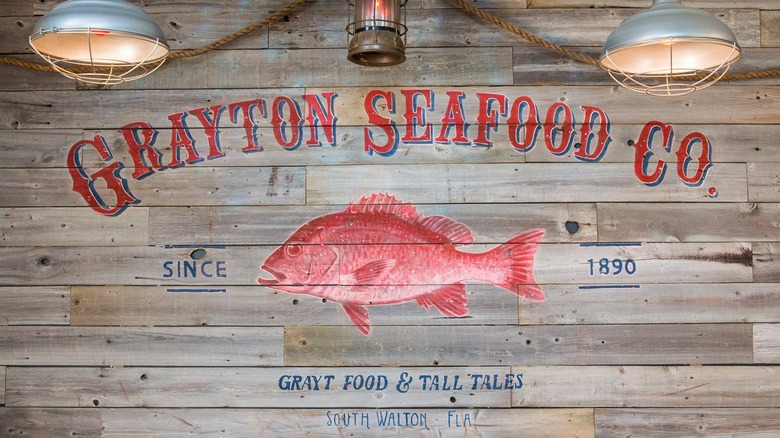Wooden sign for Grayon Seafood Co. 