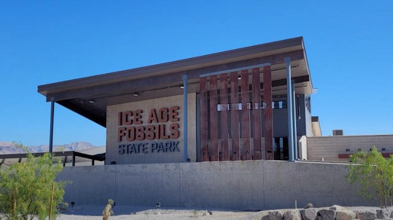 Entrance to Ice Age Fossils State Park