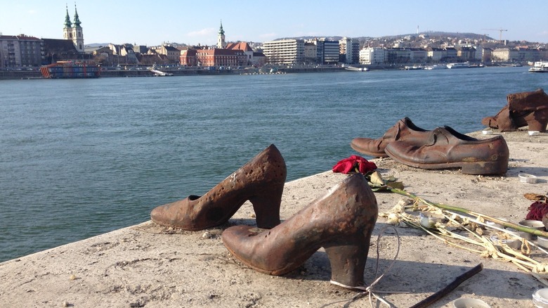 shoes on the Danube Bank