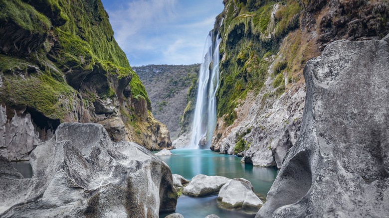 Side view of Tamul Waterfall