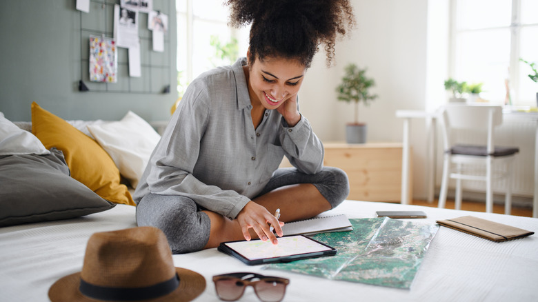 Woman on laptop