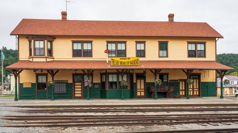 Rockhill Furnace station building