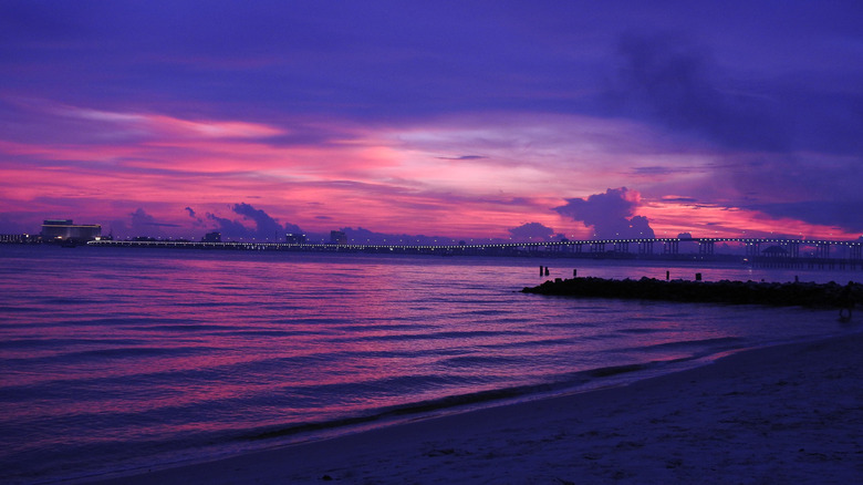 Ocean Springs by night, Mississippi