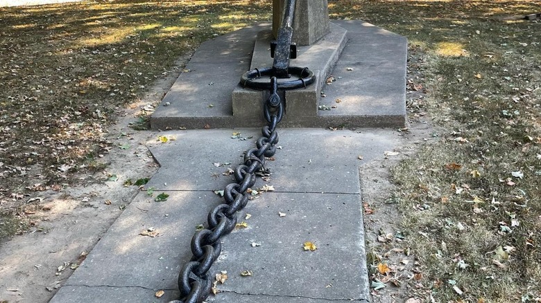 Historic anchor chain