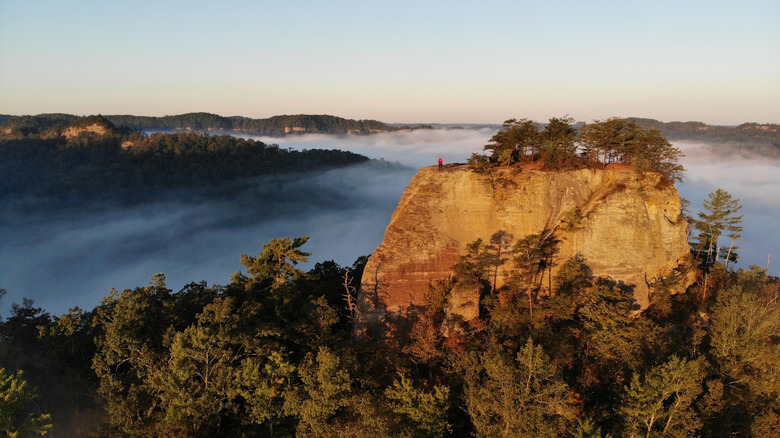 Courthouse Rock in Red River Gorge