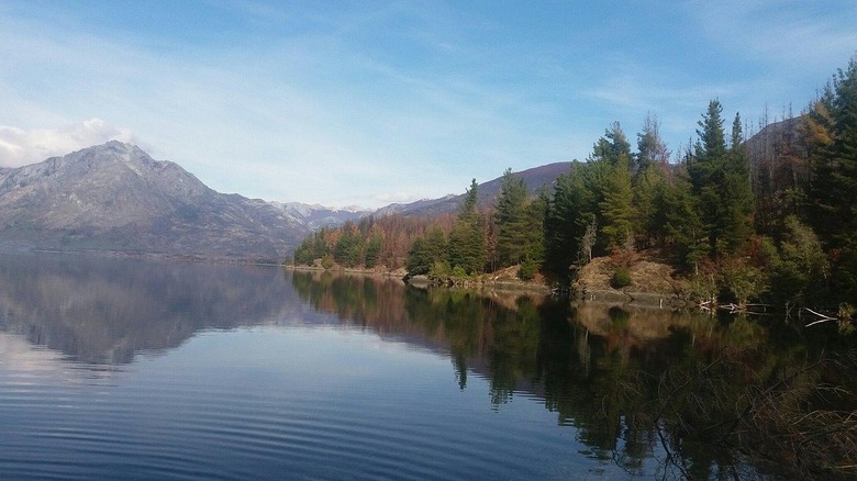 rugged terrain of Lake Epuyén