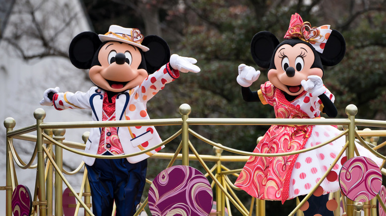 Mickey and Minnie Mouse at Disneyland parade
