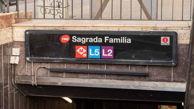 Sagrada Família subway entrance