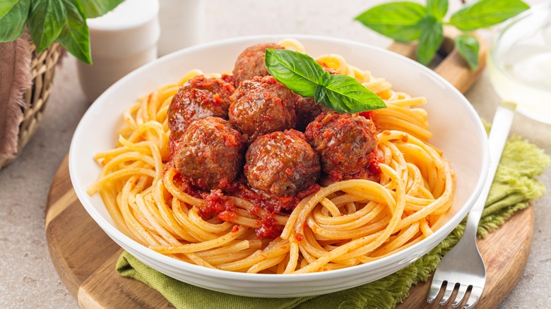 Spaghetti and meatballs