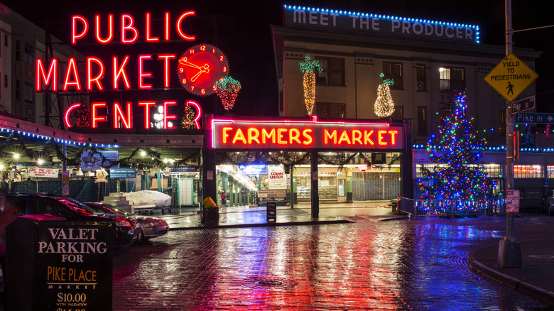 Neon signs at Pike Place Market in Downtown Seattle