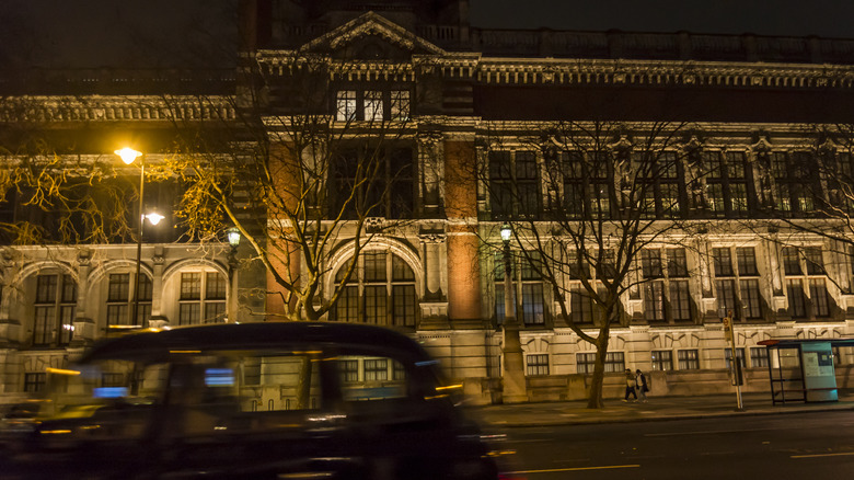 Victoria and Albert Museum at night