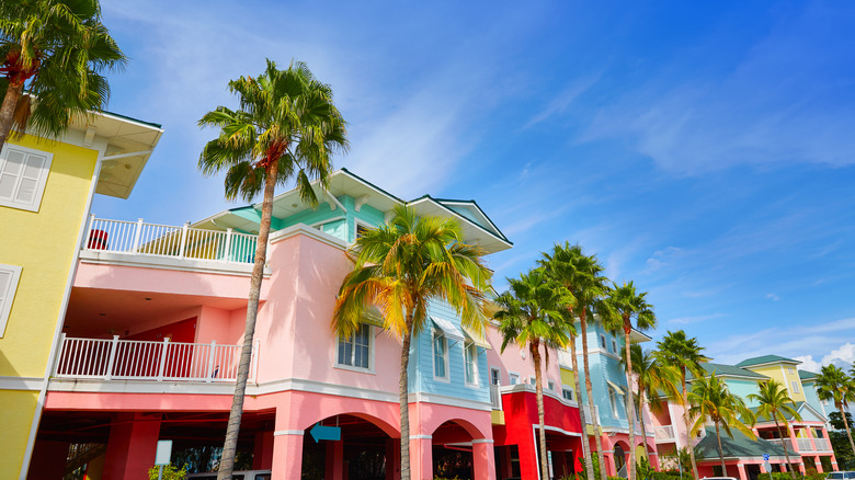 Colorful facades in Fort Myers