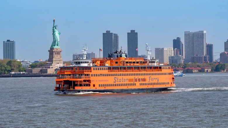 Staten Island Ferry Statue of Liberty