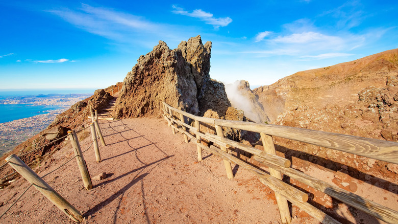 Hiking trail on Mount Vesuvius