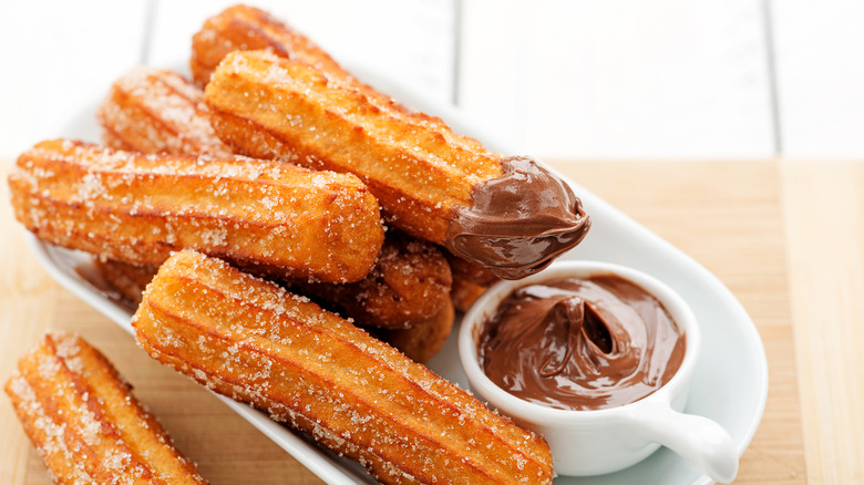 churros with hot chocolate