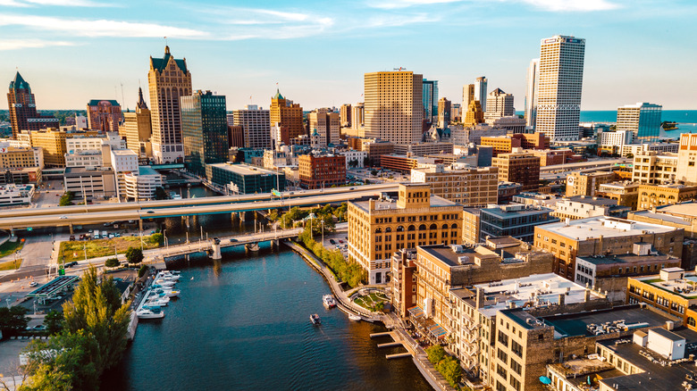 Milwaukee, Wisconsin skyline