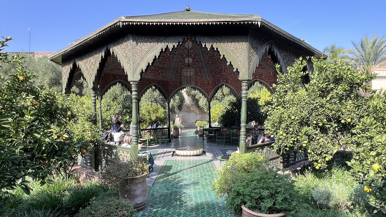 Le Jardin Secret gazebo