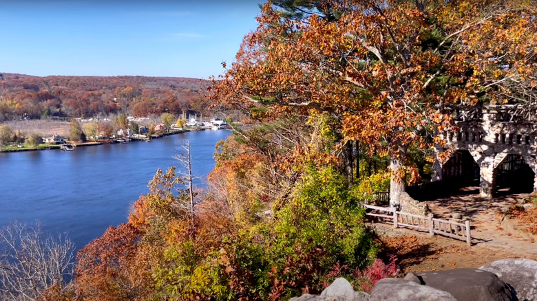 Trail view over the Connecticut River