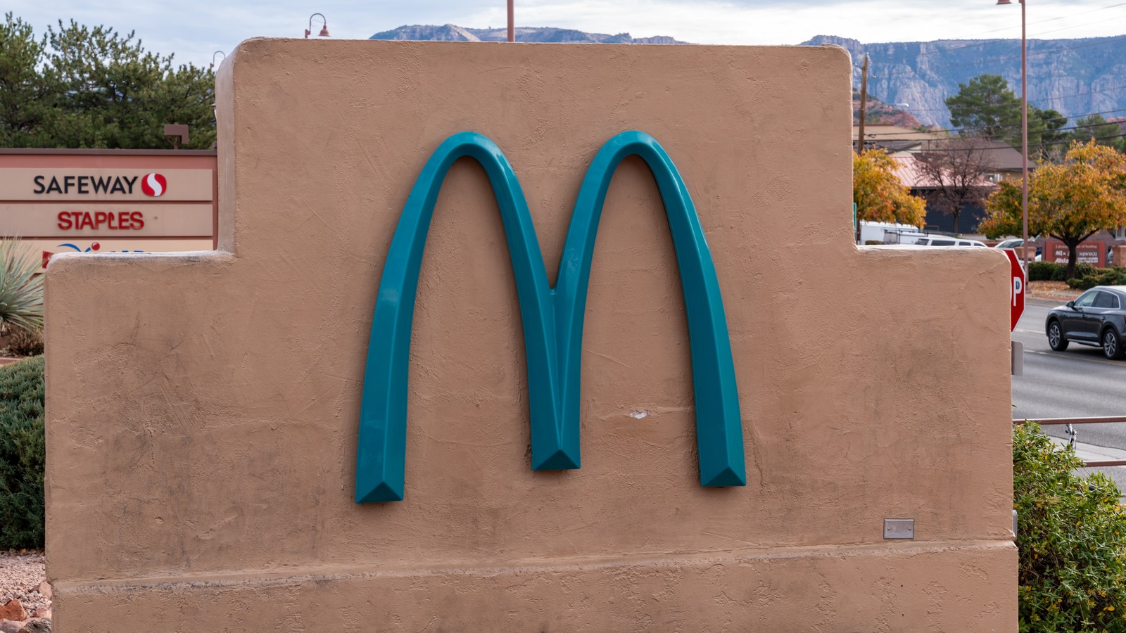 Visit The World's First And Only McDonald's With Teal Arches In This ...