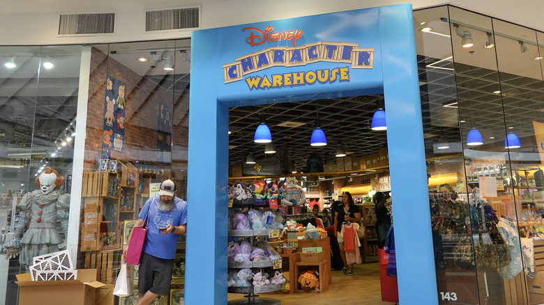 Disney Character Warehouse in Florida