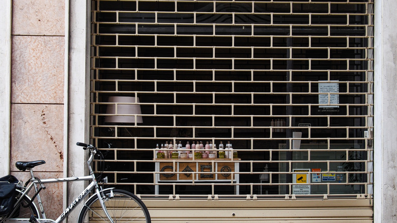 Closed shop in Italy