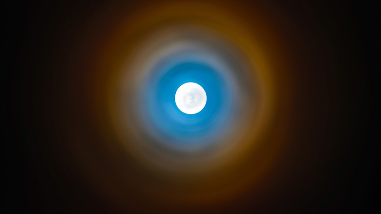 Colorful lunar halo 