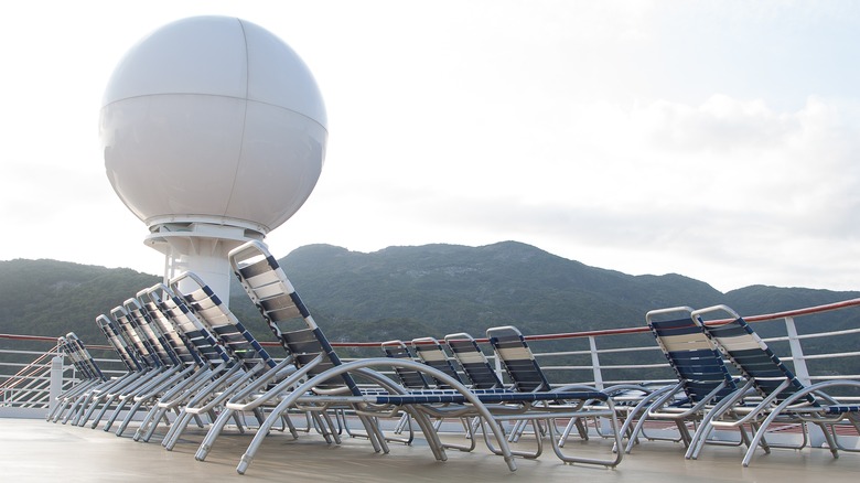 cruise antenna for satellite internet