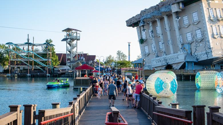 People walking to WonderWorks