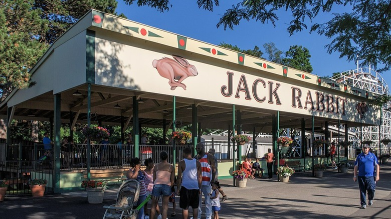 Jack Rabbit rollercoaster station