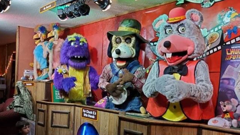 Showbiz pizza animatronics