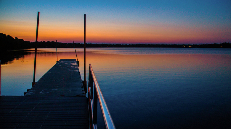 A sunset over Lake Ronkonkoma