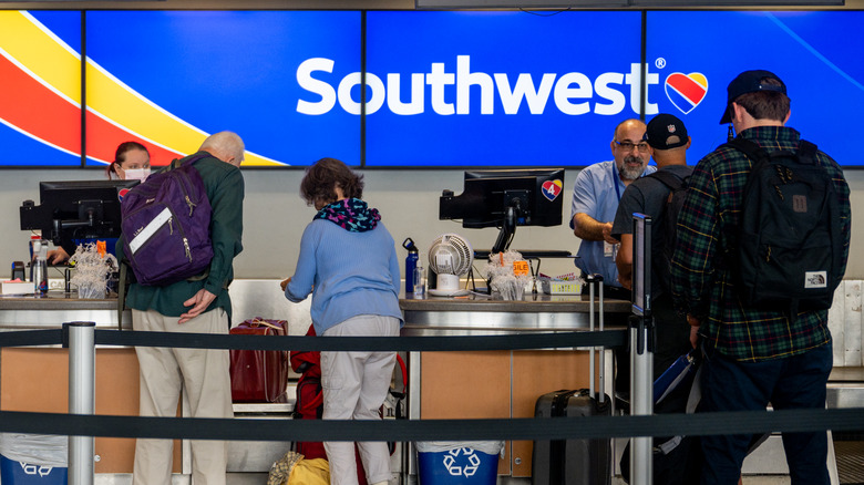 Southwest Airlines line of passengers