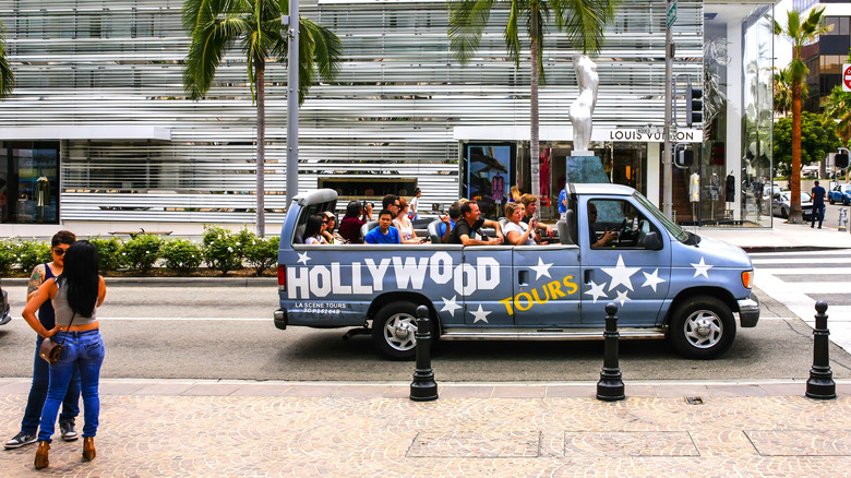 A Hollywood tour van
