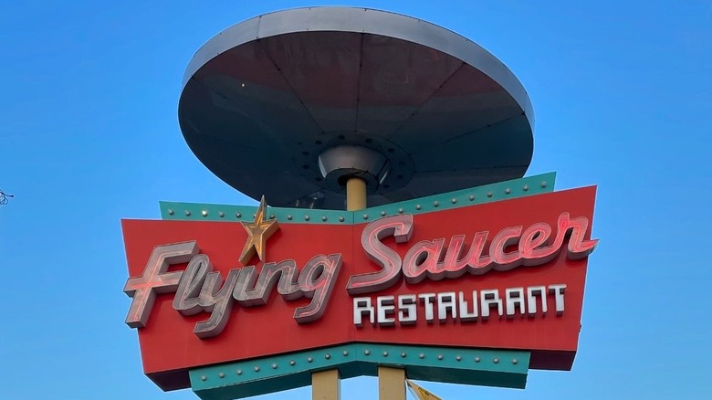 Flying Saucer Restaurant Niagara Falls