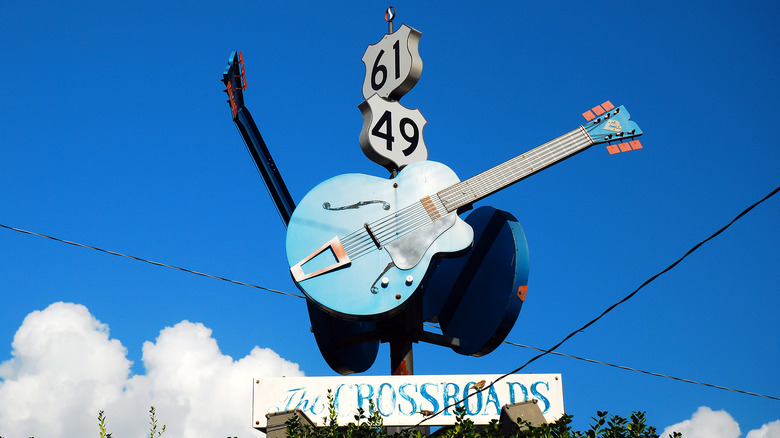 Crossroads of highways 49 and 61