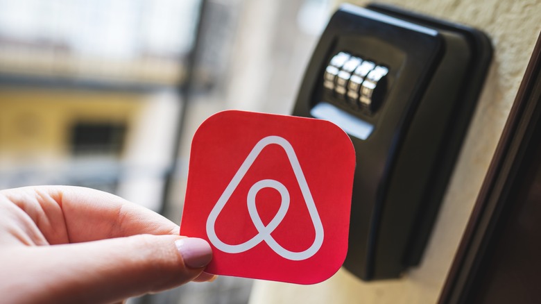Airbnb logo and keypad