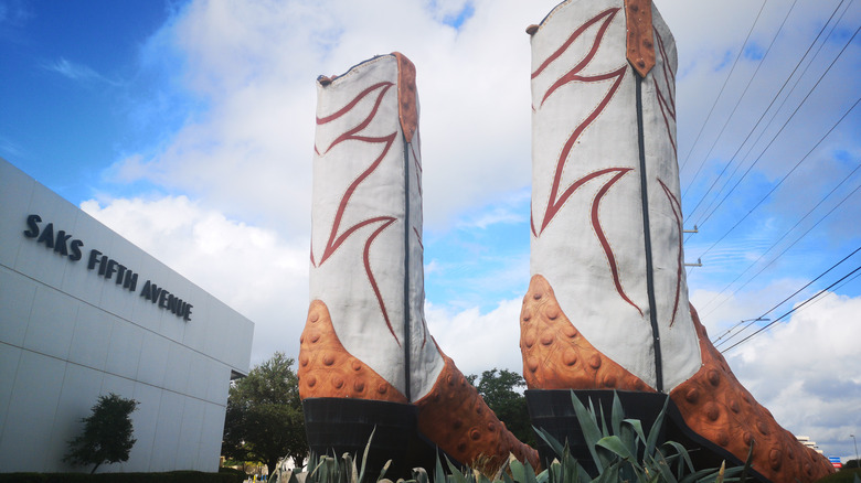 World's largest cowboy boots San Antonio