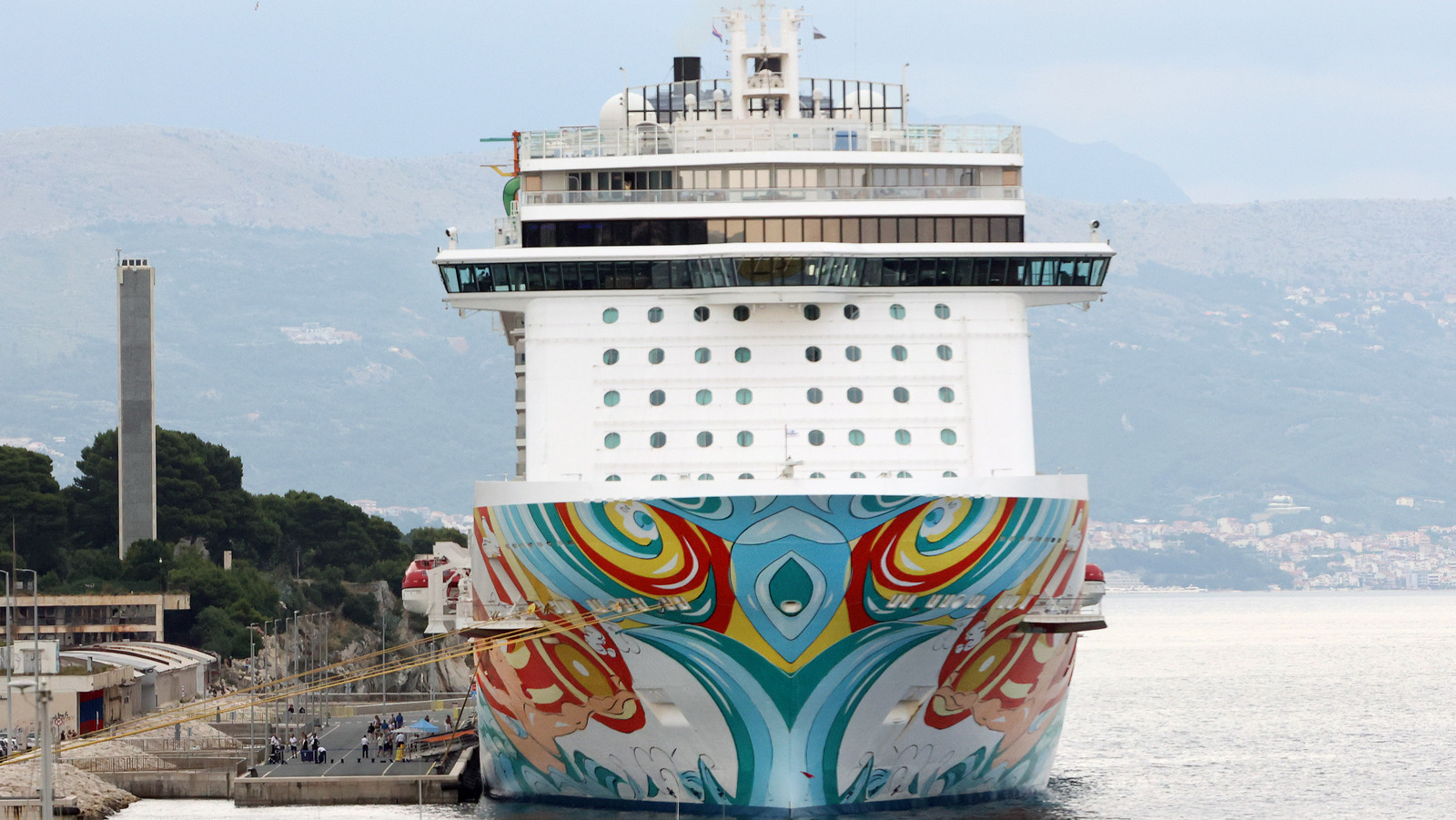 yes-you-can-remove-the-prepaid-gratuities-on-a-cruise-here-s-how