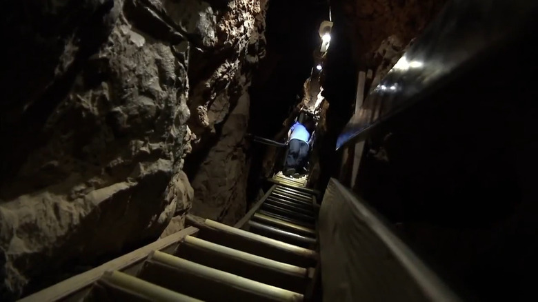 Moaning Cavern, Vallecito, California