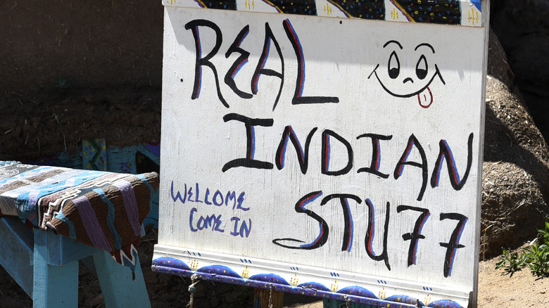 Sign for Indian crafts