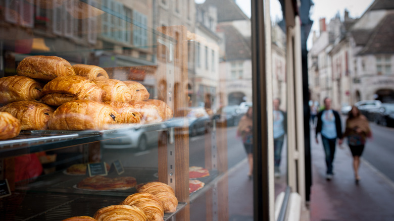 window of a French boulangerie